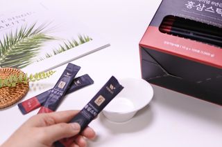 [푸름웰니스] 프리미엄 6년근 홍삼스틱 3mg x 100포 — 5점을 준 리뷰어가 2022년 3월 올린 사용 사진