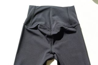 [딕시] 힙 플랙션 레깅스 HIP FLEXION Leggings — 5점을 준 리뷰어가 2022년 5월 올린 사용 사진