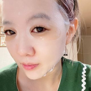 쿠피 피디알엔 연어 더마 페이셜 마스크 — 5점을 준 리뷰어가 2021년 11월 올린 사용 사진