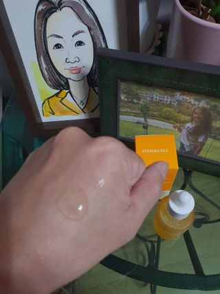 체르엠 스템앤셀 비타민 브라이트닝 에센스 30ml 1개 — 5점을 준 리뷰어가 2021년 12월 올린 사용 사진