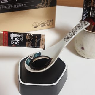 서울약사신협_투데이홍삼정플러스스틱_10g x 30포 — 5점을 준 리뷰어가 2021년 2월 올린 사용 사진