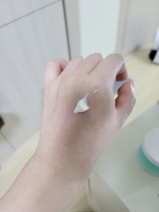 메타포레 12PM  카밍 선스크린 — 5점을 준 리뷰어가 2021년 8월 올린 사용 사진