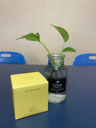 산다화 비타민씨 화이트닝 토너 패드 — 5점을 준 리뷰어가 2023년 9월 올린 사용 사진