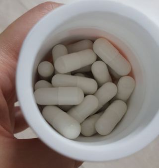 프리마인 성큼다가온 봄, 이너뷰티를 챙겨야 피부도 화사하게, 컨디션도 활기차게. 흡수율을 높인 고효율 비타민. — 5점을 준 리뷰어가 2022년 10월 올린 사용 사진