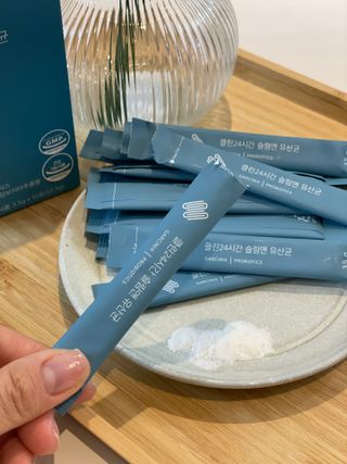 클린24시간 슬림앤유산균 1박스 (3.5g X 15포) — 5점을 준 리뷰어가 2022년 11월 올린 사용 사진