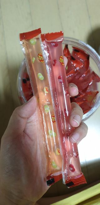 젤리벨리 젤리스틱 어쏘티드 900g — 5점을 준 리뷰어가 2022년 8월 올린 사용 사진