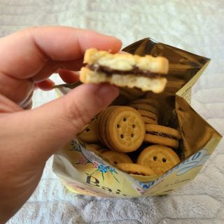 바릴라 몰리노비앙코 쿠키 3종_판디스텔라,쿠오리치니,바이오치 — 5점을 준 리뷰어가 2022년 2월 올린 사용 사진