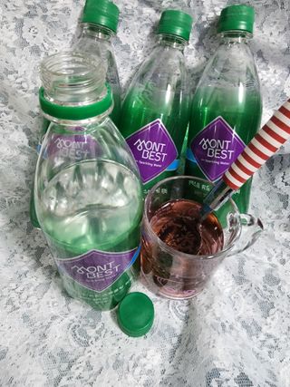 몽베스트 Montbest with Sparkling water Plain 20병 — 5점을 준 리뷰어가 2022년 8월 올린 사용 사진