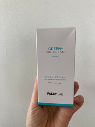 파시랩 그린 플러스 선크림 — 5점을 준 리뷰어가 2021년 6월 올린 사용 사진