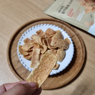 모던하우스 오픈에 구워 바삭한 국내산 닭가슴살 스낵 — 5점을 준 리뷰어가 2022년 10월 올린 사용 사진