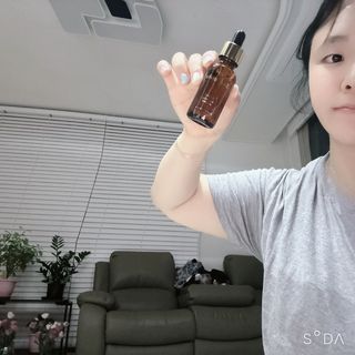 스킨큐어 산다화 비타민c 화이트닝 에센스 30ml — 4점을 준 리뷰어가 2023년 7월 올린 사용 사진