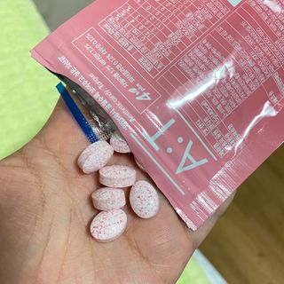 입 냄새 완화에 도움을 주는 에티켓 캔디 복숭아맛 앳캔디 — 5점을 준 리뷰어가 2020년 12월 올린 사용 사진