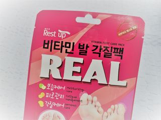 소담스퀘어 상암 [레스트업] 리얼 비타민 발 각질팩  Fast 30분 — 5점을 준 리뷰어가 2022년 12월 올린 사용 사진