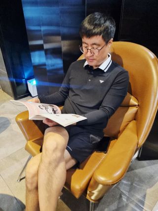 [구매평]다운블로우 스포츠 남성 골프웨어 PK 배색 카라 긴팔 티셔츠 DB 6518 — 5점을 준 리뷰어가 2025년 9월 올린 사용 사진