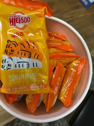 광동생활건강 프리 [광동] VB와 VC를 함유한 멀티 비타민 비타 500 데일리 스틱 180포 — 5점을 준 리뷰어가 2022년 6월 올린 사용 사진