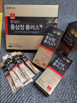 서울약사신협_투데이홍삼정플러스스틱_10g x 30포 — 5점을 준 리뷰어가 2021년 2월 올린 사용 사진