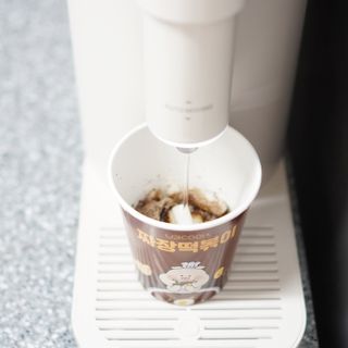 유비쿡 컵떡볶이 매운컵떡볶이2개/ 짜장컵떡볶이 2개  총 4개세트 — 5점을 준 리뷰어가 2021년 4월 올린 사용 사진