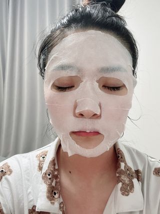 더메디코템 일루미네이팅 오로라 에멀젼마스크 — 5점을 준 리뷰어가 2025년 6월 올린 사용 사진