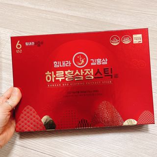 힘내라김홍삼 하루홍삼정스틱 10g x 30포 — 4.5점을 준 리뷰어가 2021년 4월 올린 사용 사진