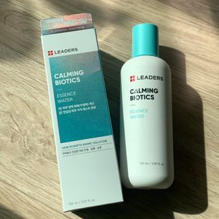 리더스코스메틱 리더스 카밍 바이오틱스 에센스 워터 — 5점을 준 리뷰어가 2022년 5월 올린 사용 사진