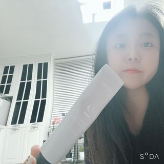 르핸스 퍼포밍 2 핸드&네일 비반트포렛/베티버포그 — 4점을 준 리뷰어가 2023년 3월 올린 사용 사진