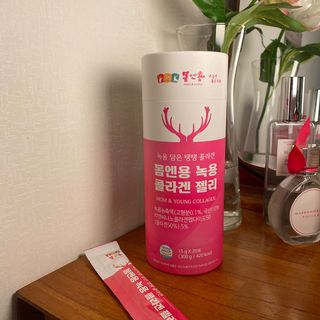 [몸엔용] 녹용 담은 탱탱 콜라겐 녹용 콜라겐 젤리 15g x 20포 — 5점을 준 리뷰어가 2022년 4월 올린 사용 사진