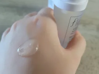 플레라디 에델바이스 워터풀 젤리 세럼 — 4.5점을 준 리뷰어가 2021년 7월 올린 사용 사진