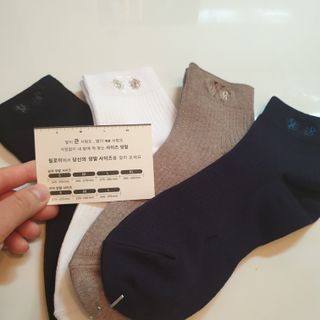[사이즈가 있는 양말 필로이] 남/여 골지 발목 양말 4족 세트 남【S, M, L, XL】여【S, M, L】_컬러 랜덤 — 5점을 준 리뷰어가 2022년 6월 올린 사용 사진