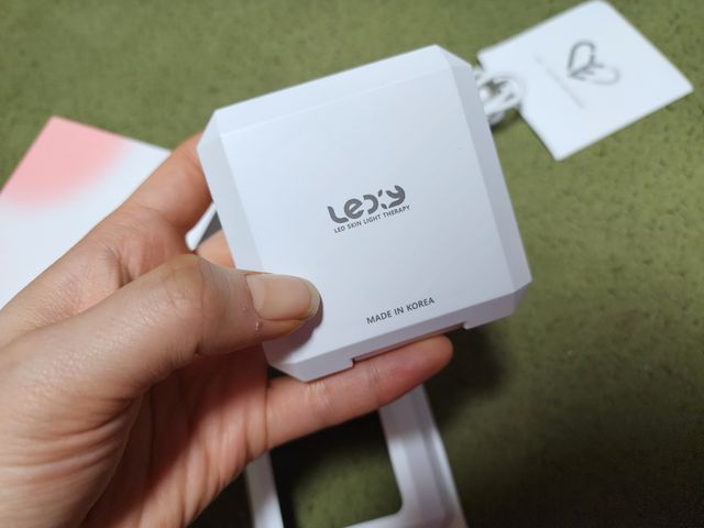 에임텍 LED 뷰티디바이스 Ledi-y 레이디 리뷰 사진