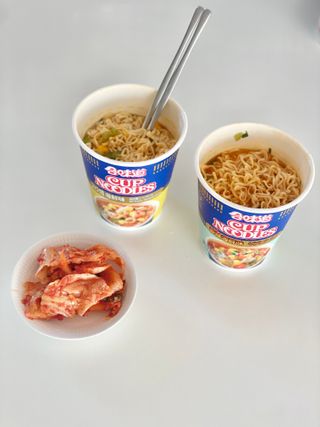 NISSIN 닛신 컵누들  4종 - 씨푸드오리지날, 씨푸드 스파이시, 씨푸드 커리, 씨푸드 XO소스 — 4점을 준 리뷰어가 2023년 2월 올린 사용 사진
