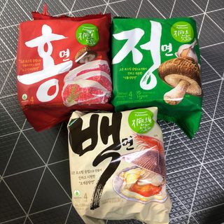 [풀무원] 자연은맛있다 정면, 백면, 홍면  세트 — 5점을 준 리뷰어가 2021년 4월 올린 사용 사진