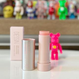 바르는뷰티 데생멀티밤 식물유래성분 97 저분자콜라겐 피부수분 미백 주름개선 멀티밤스틱 — 5점을 준 리뷰어가 2021년 11월 올린 사용 사진
