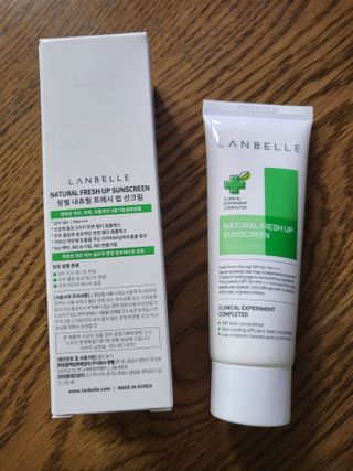 랑벨 내츄럴 프레시 업 선크림 75ml — 5점을 준 리뷰어가 2022년 5월 올린 사용 사진