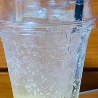 몽베스트 Montbest with Sparkling water Plain 20병 — 4.5점을 준 리뷰어가 2023년 3월 올린 사용 사진