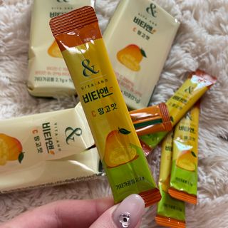 비타앤C 레몬맛, 망고맛 — 5점을 준 리뷰어가 2021년 4월 올린 사용 사진