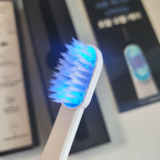 트로마츠 심플 미세전류 칫솔 — 5점을 준 리뷰어가 2022년 5월 올린 사용 사진