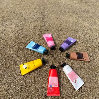 쿤달 BT21 시어버터 앤 마카다미아 퓨어 핸드크림 50ml 7구 기프트 세트 — 5점을 준 리뷰어가 2021년 3월 올린 사용 사진