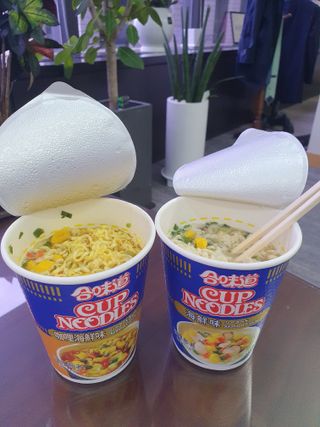 NISSIN 닛신 컵누들  4종 - 씨푸드오리지날, 씨푸드 스파이시, 씨푸드 커리, 씨푸드 XO소스 — 5점을 준 리뷰어가 2022년 5월 올린 사용 사진