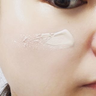아이앤립 / EYENLIP 아이앤립 루센트 비비크림 2 Color — 5점을 준 리뷰어가 2021년 7월 올린 사용 사진