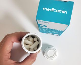 메디타민 인체유래 비피더스 포스트 프로바이오틱스 — 4점을 준 리뷰어가 2021년 3월 올린 사용 사진