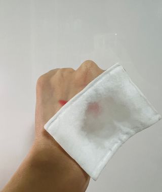 [후르디아] 눈시림없는 올영 립앤아이 리무버 — 5점을 준 리뷰어가 2024년 4월 올린 사용 사진