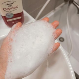 카프리나 프레쉬 산양밀크 어메이징 바디워시 500ml (오리지널향) — 5점을 준 리뷰어가 2023년 8월 올린 사용 사진
