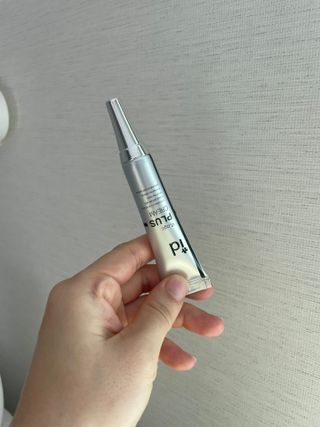 아이디플라코스메틱 아이디 브이로직 플러스 크림 15ml X 4EA — 5점을 준 리뷰어가 2022년 1월 올린 사용 사진