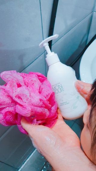 토박스코리아 몽쥬르 유아 샴푸앤워시 300ml — 5점을 준 리뷰어가 2021년 4월 올린 사용 사진