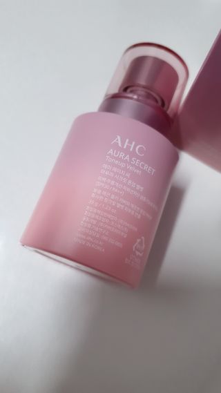 AHC 아우라 시크릿 톤업 벨벳 — 4.5점을 준 리뷰어가 2021년 4월 올린 사용 사진