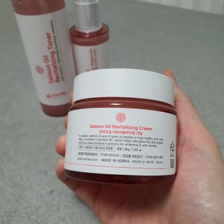 아이앤립 / EYENLIP 아이앤립 연어오일 리바이탈라이징 토너+앰플+크림 3종 세트 — 5점을 준 리뷰어가 2021년 7월 올린 사용 사진