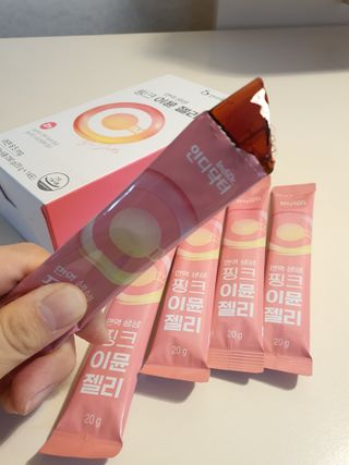 [인디닥터] 면역 생생 핑크 이뮨 젤리 — 5점을 준 리뷰어가 2022년 5월 올린 사용 사진