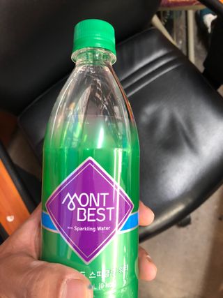 몽베스트 Montbest with Sparkling water Lime20병 — 5점을 준 리뷰어가 2021년 10월 올린 사용 사진