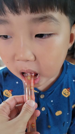 젤리벨리 젤리스틱 어쏘티드 900g — 5점을 준 리뷰어가 2022년 11월 올린 사용 사진