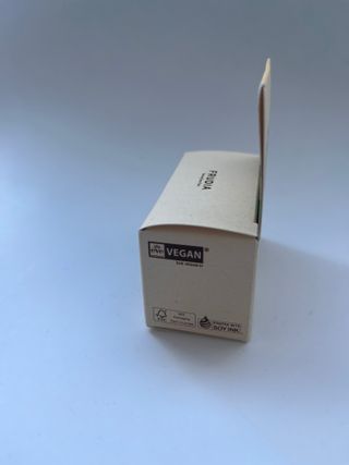 [후르디아] 유아부터 어른까지, 안심 아보카도 립밤 듀오 세트 — 5점을 준 리뷰어가 2024년 1월 올린 사용 사진